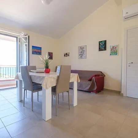 Casa Vista Mare