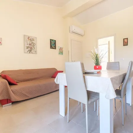 Casa Vista Mare Apartment *